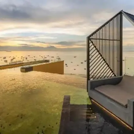 Downtown Chic Condo High Floor& Seaview #En57928